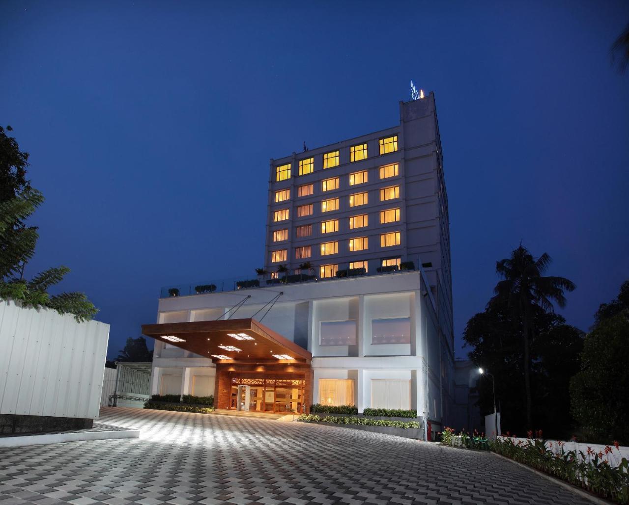 Monsoon Empress Kochi Hotel Exterior photo